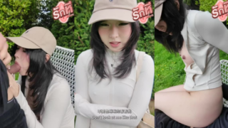 คลิปหลุด Pupuwaifu สาวจีนไปเดินเล่นสวนสาธารณะก่อนเจอหนุ่มเเปลกหน้าโดนใจเลยชวนเย็ดกันเสียวตรงนั้นส่ะเลยจับซอยหีเย็ดเอาท์ดอร์เสียวๆไม่กลัวคนเดินมาเห็นเลยใจได้จริงๆ
